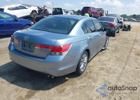 2011 Honda Accord 2.4 Ex from USA, damaged, VIN 1HGCP2F70BA056978